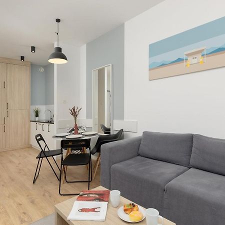 Wola Pet-Friendly Apartments With Ac Slawinska By Noclegi Renters Warszawa Exteriör bild