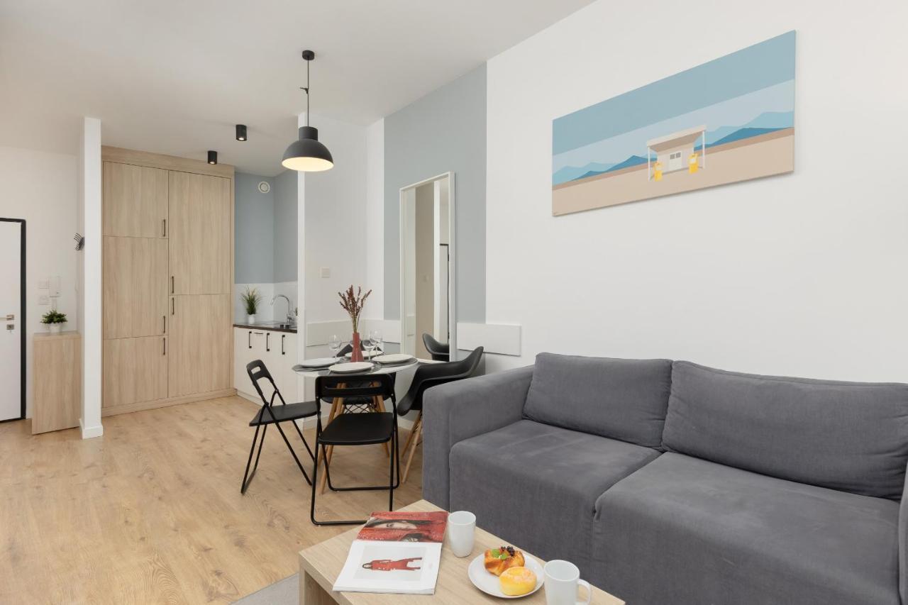 Wola Pet-Friendly Apartments With Ac Slawinska By Noclegi Renters Warszawa Exteriör bild