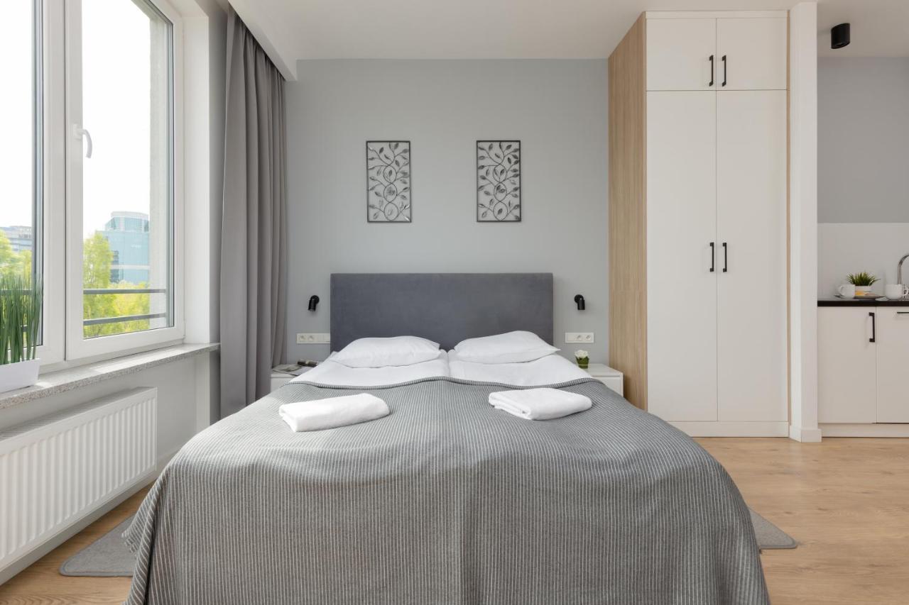 Wola Pet-Friendly Apartments With Ac Slawinska By Noclegi Renters Warszawa Exteriör bild