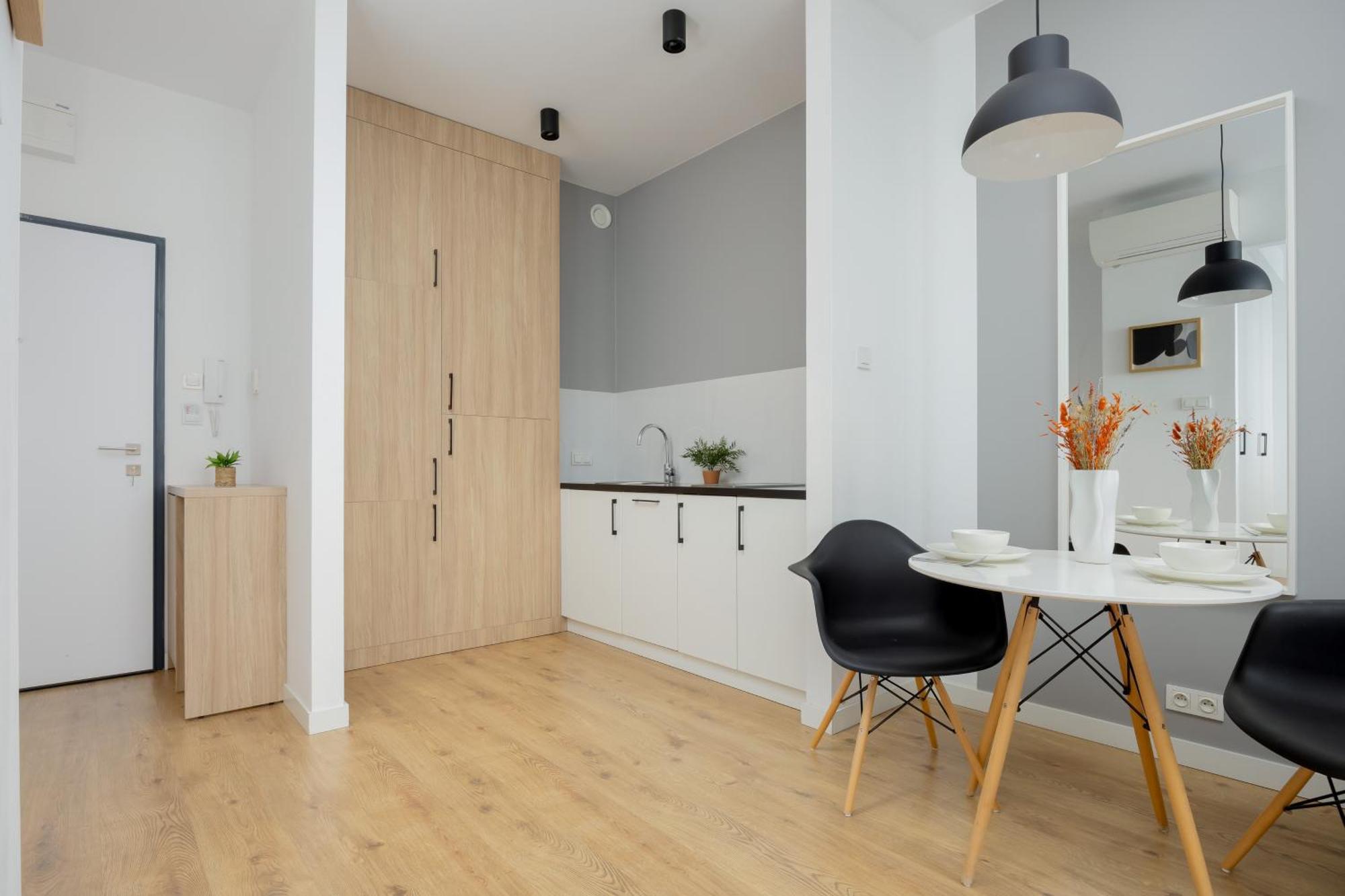 Wola Pet-Friendly Apartments With Ac Slawinska By Noclegi Renters Warszawa Exteriör bild